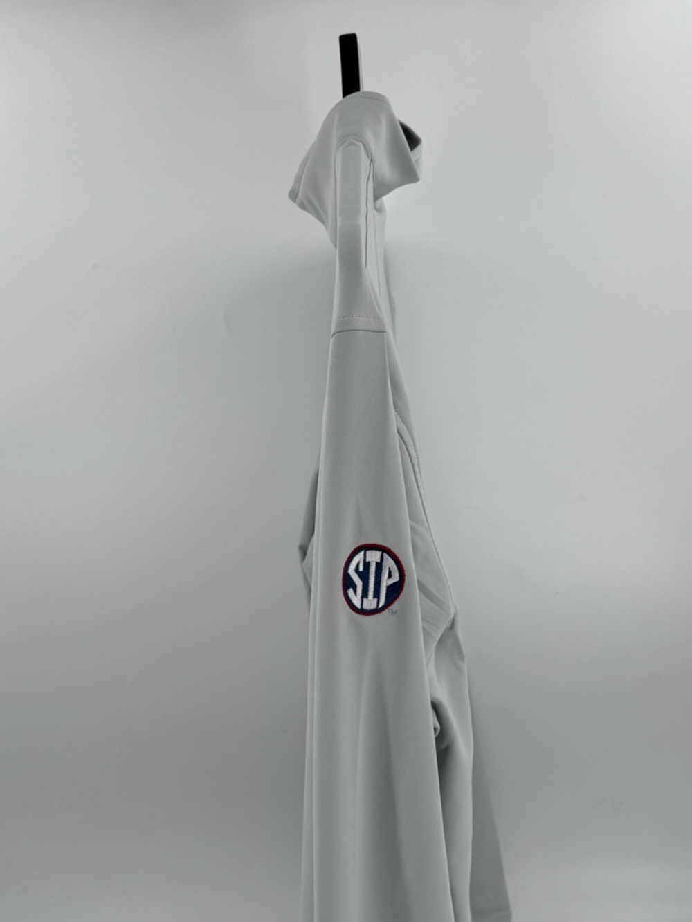SIP EMBROIDERED SLEEVE! Ole Miss Peter Millar British Grey Quarter-Zip!  XL- NWT